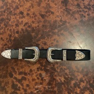 B-low the belt leather belt